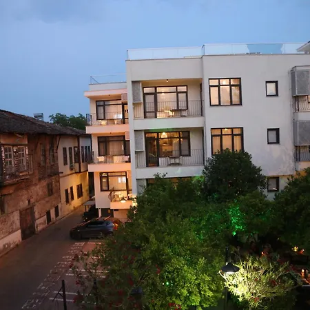 Lovely Flat With Balcony Near Hadrian's Gate Apartment *